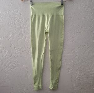 SET Active x Madelyn Cline Sculptflex Leggings in Martini Size Small